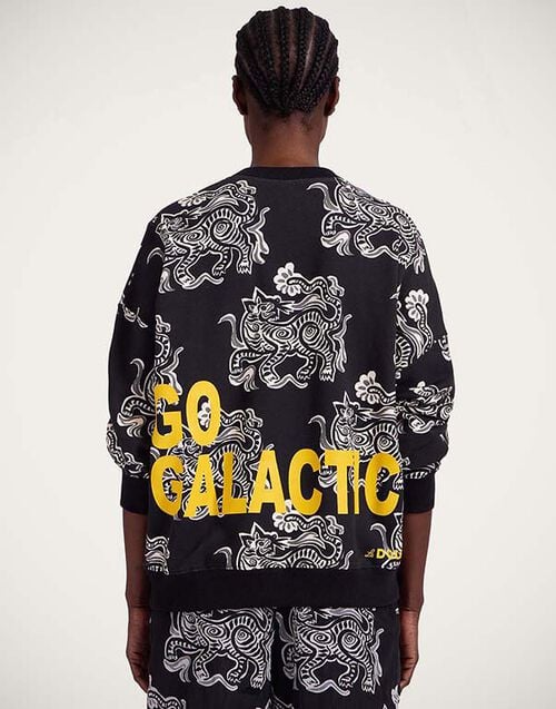 La DoubleJ Off Court Sweatshirt La DoubleJ Off Court Sweatshirt Crazy Tigers Black & White SWE0035JER054TIG01BL03