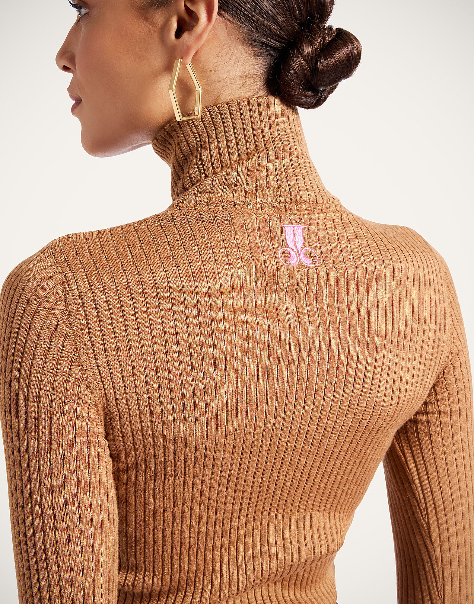 La DoubleJ High Kick Top Camel PUL0167KNI091VA194BR04