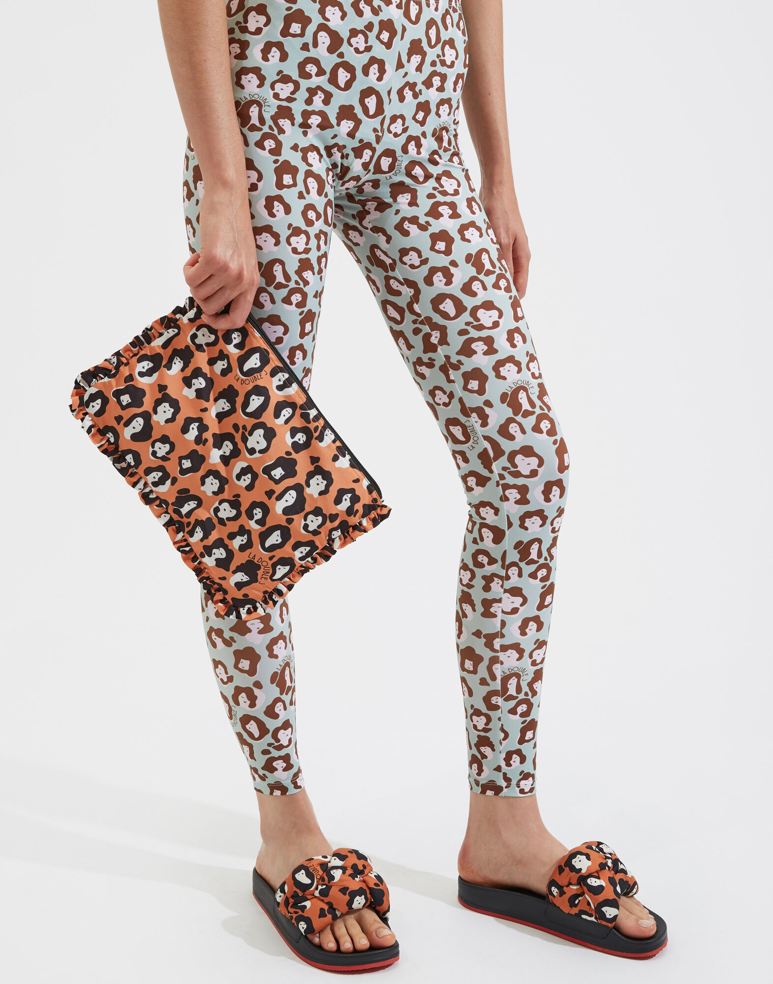 La DoubleJ Hand Pochette Lady Leopard BAG0002FAI001LLE0001