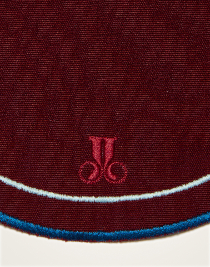 La DoubleJ Medallion Placemats Set Of 2 La DoubleJ Medallion Placemats Set Of 2 Solid Bordeaux PMT0028ACR003SOLIDRE02