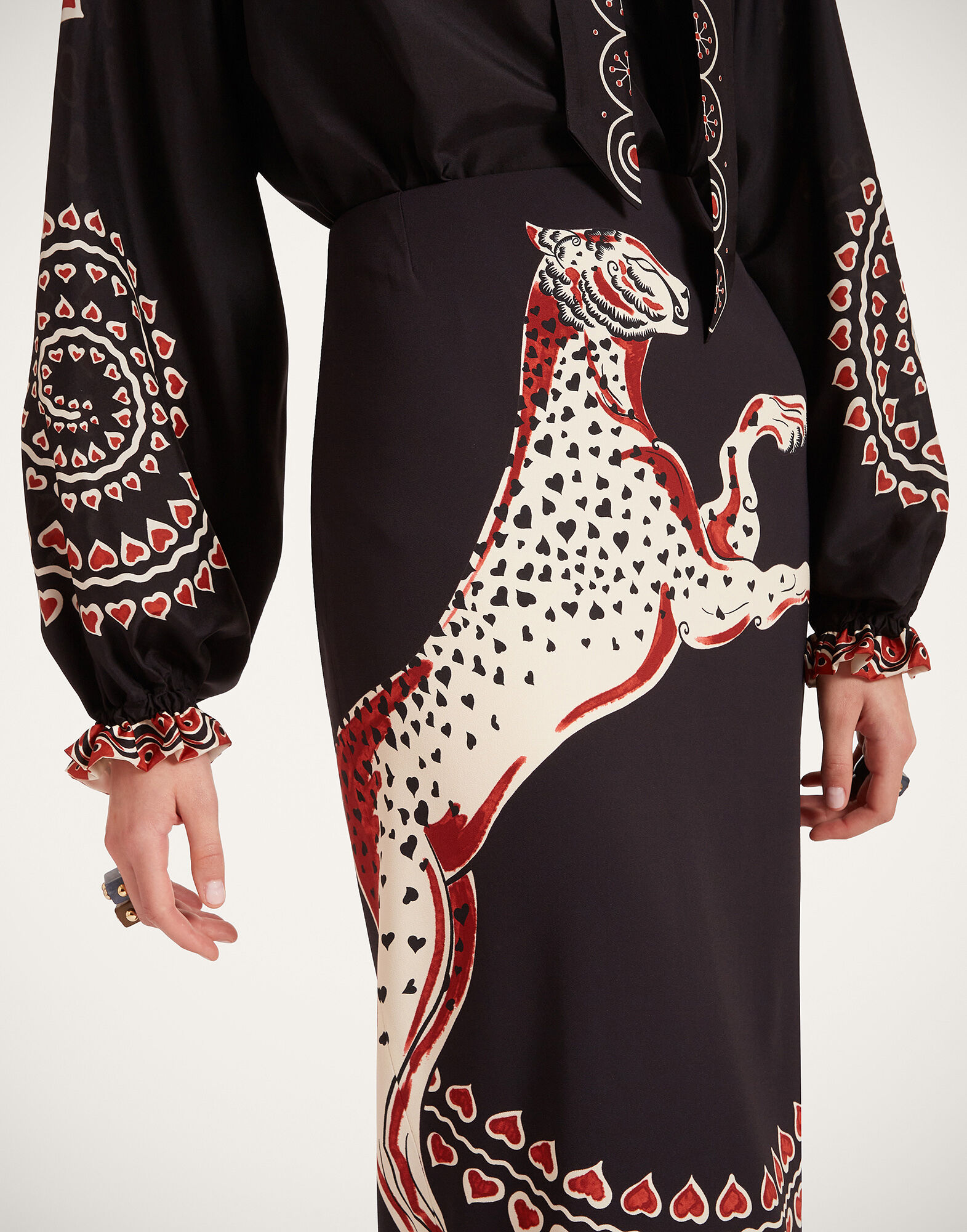 La DoubleJ Cerere Blouse Gattopardo Plac&eacute;e Black SHI0086SIL009GAT01BL01