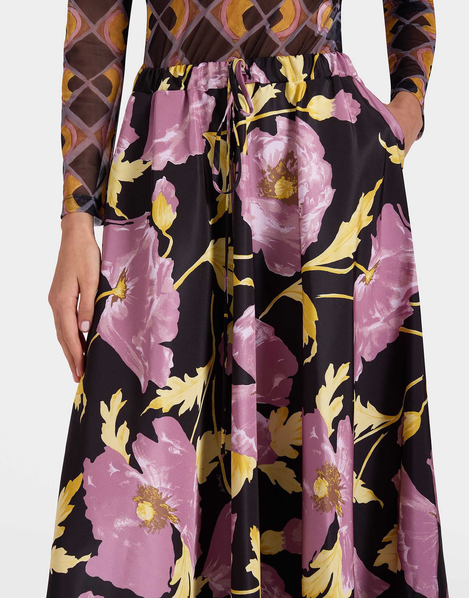 La DoubleJ Drawstring Skirt Sylph Black SKI0098FAI004SYL01BL01