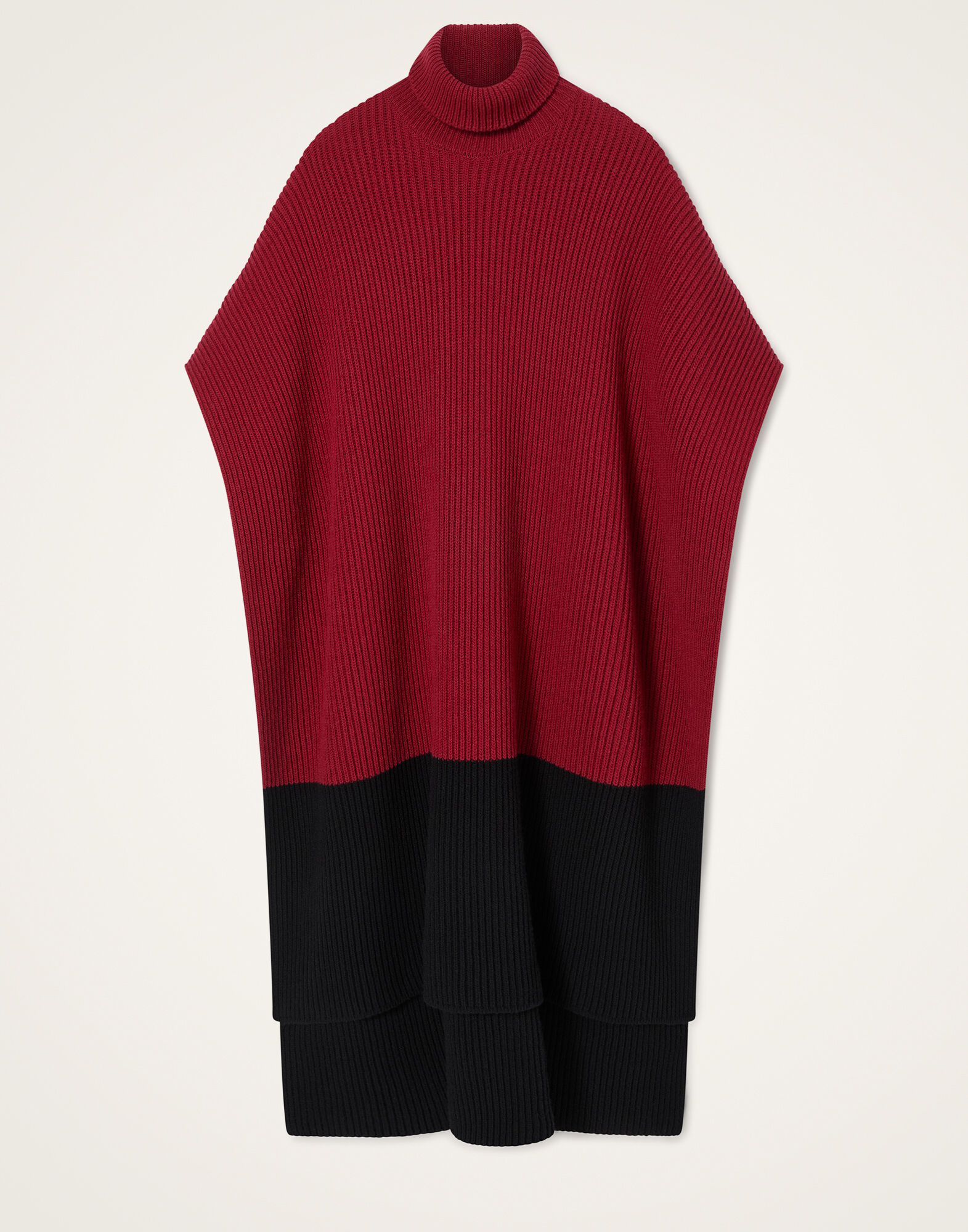 La DoubleJ Make An Entrance Cape Bicolor Bicolor Burgundy and Black SCA0116KNI222VA521RE07