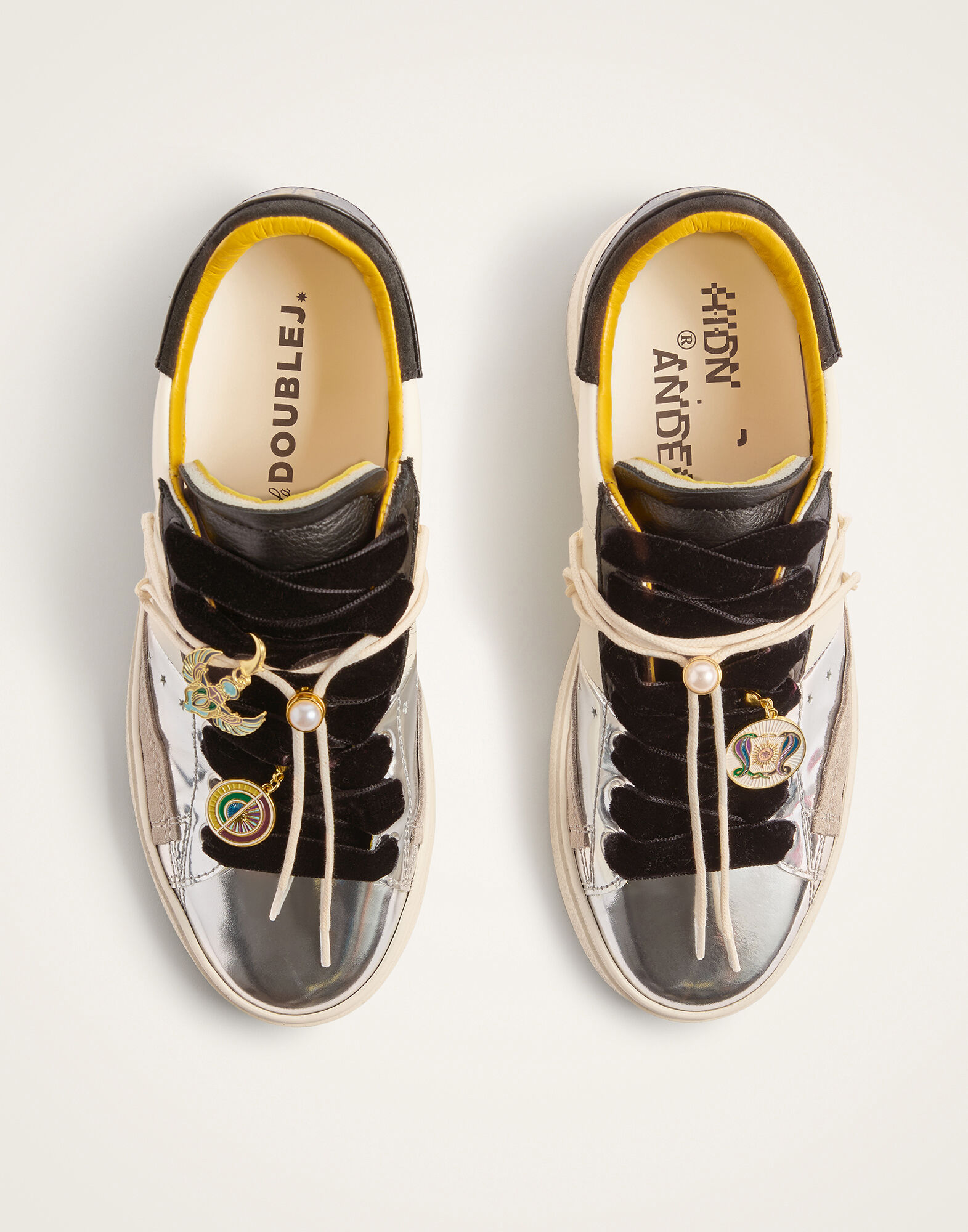 La DoubleJ All Time Low Top Color Block Black & White SHO0112LEA017CLB25BL03