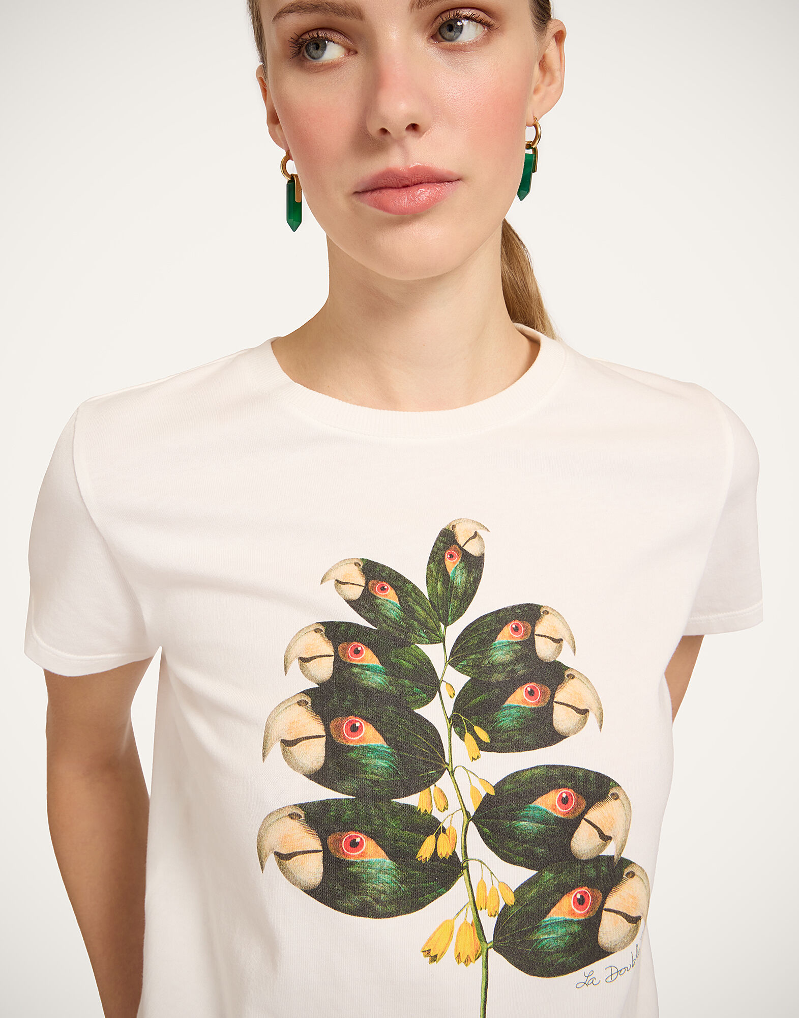 La DoubleJ High Tee Shirt Parrotstem Ecru TSH0069JER079PAS02BR05