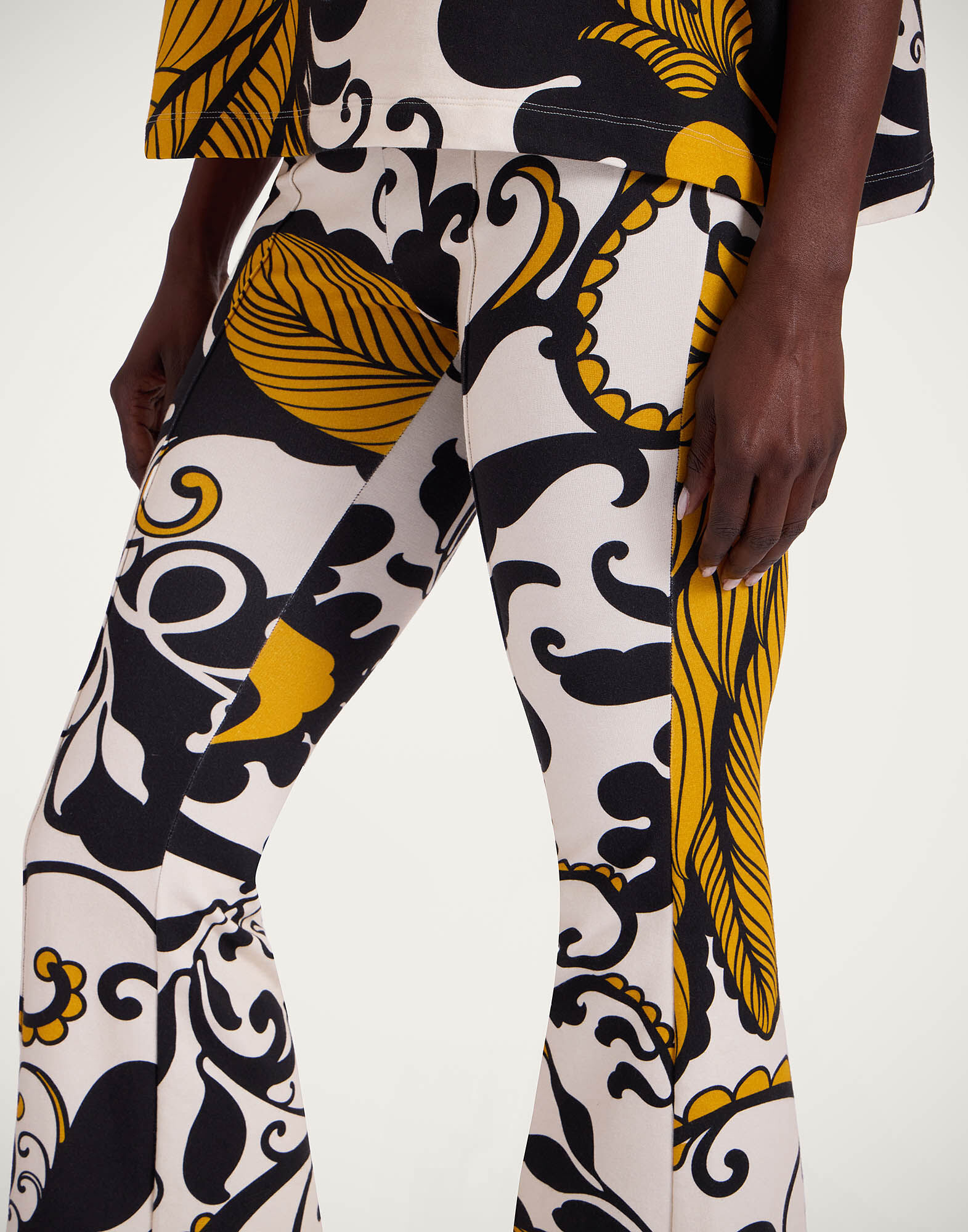 La DoubleJ New Meditation Pants Marea Black & White TRO0147JER020MRE01BL03