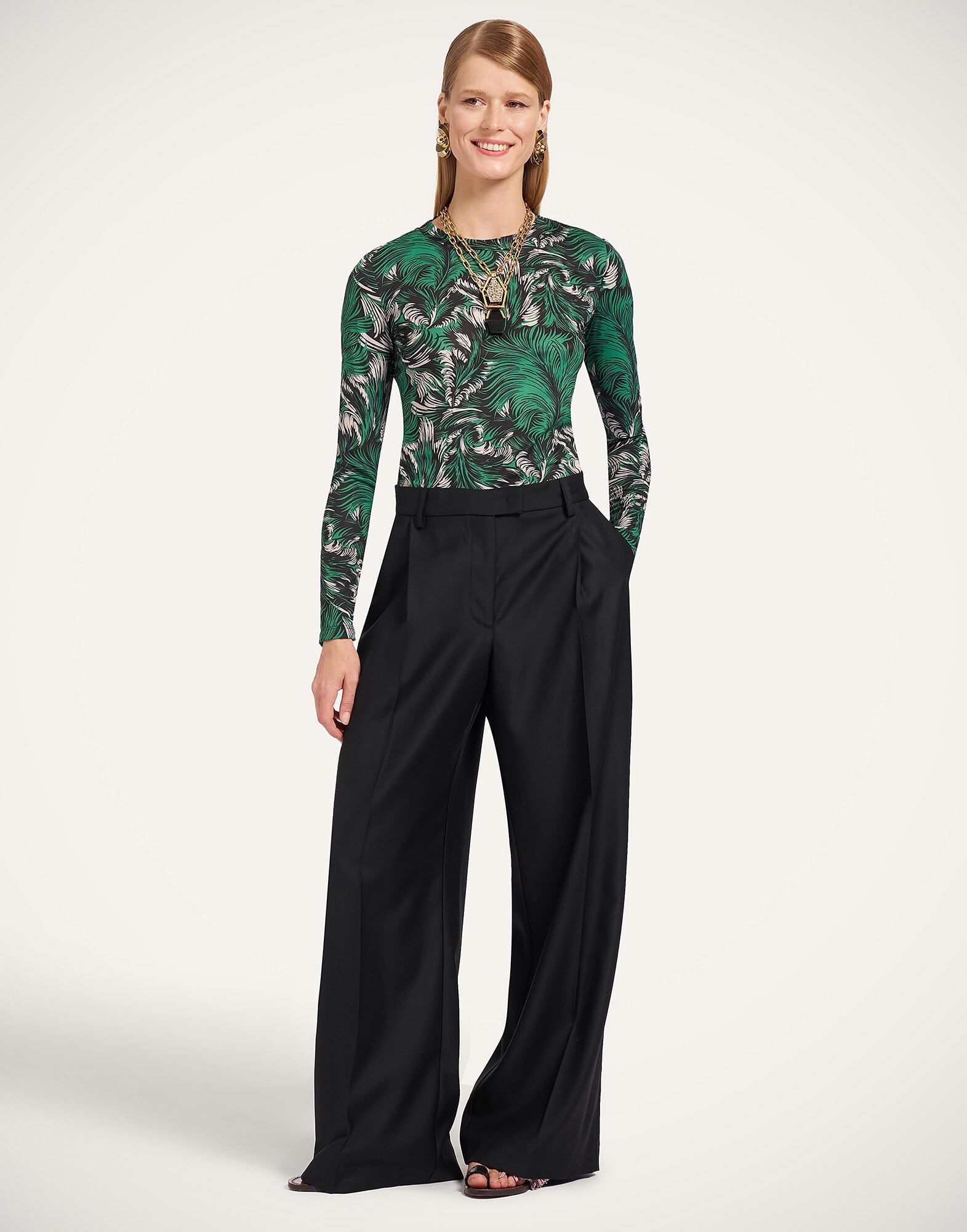 La DoubleJ Crew Top Quill Green TOP0024JER086QLL01GR02