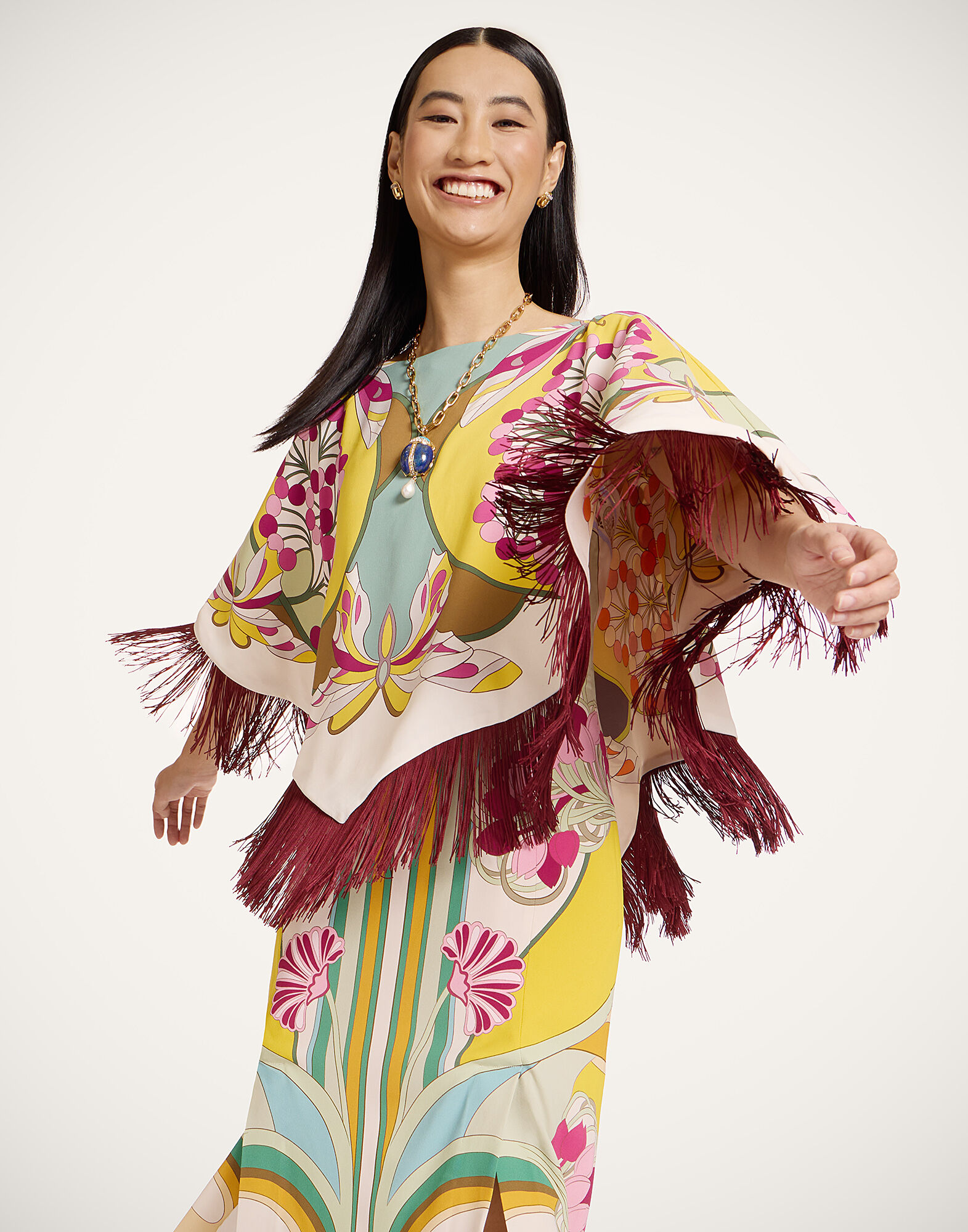 La DoubleJ Reversible Mini Poncho Top Florette Plac&eacute;e Fuchsia SCA0077VIS011FLO08PI03