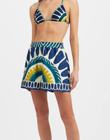 La DoubleJ Pull-Up Shorts La DoubleJ Pull-Up Shorts White Solar Placée TRO0060SIL006SOL0003