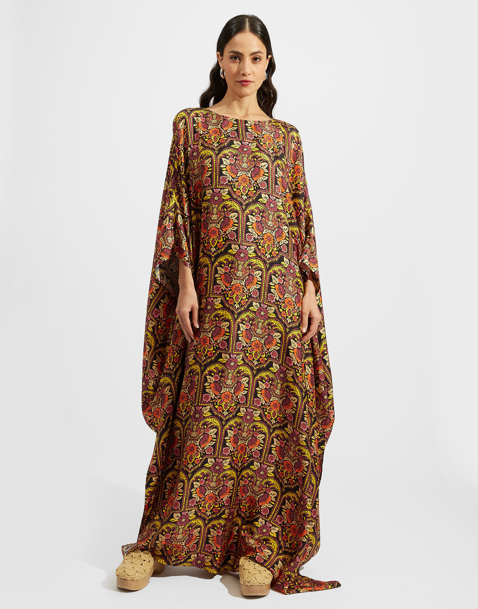 La DoubleJ Square Kaftan Corte DRE0369SIL001CRT01BL01