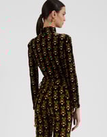 La DoubleJ Turtleneck La DoubleJ Turtleneck Scarab Black SHI0030VEL006SCA01BL01