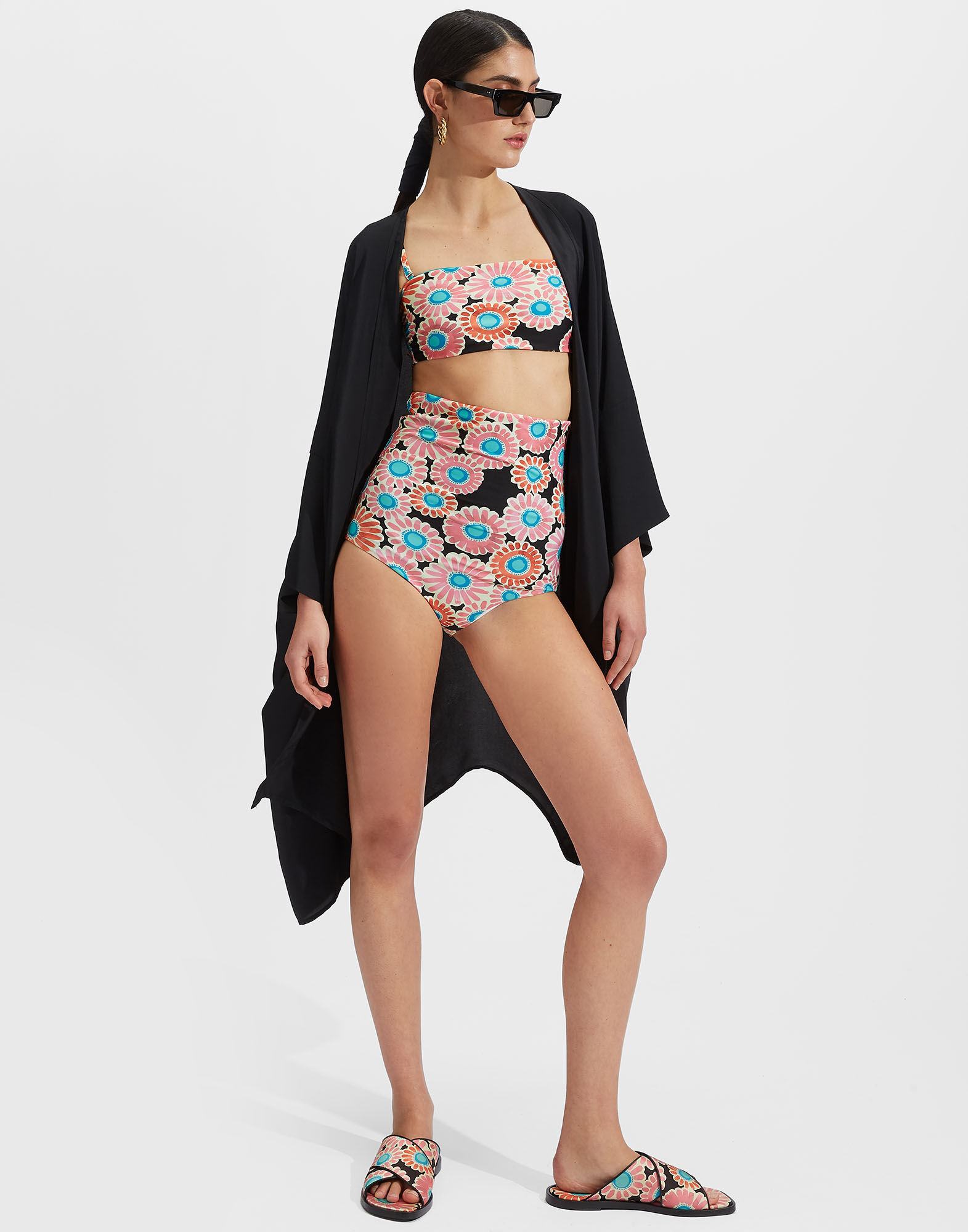 La DoubleJ Giga Brief Crazy Daisy Black SWI0031LYC001DAY0002