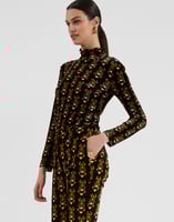 La DoubleJ Turtleneck La DoubleJ Turtleneck Scarab Black SHI0030VEL006SCA01BL01