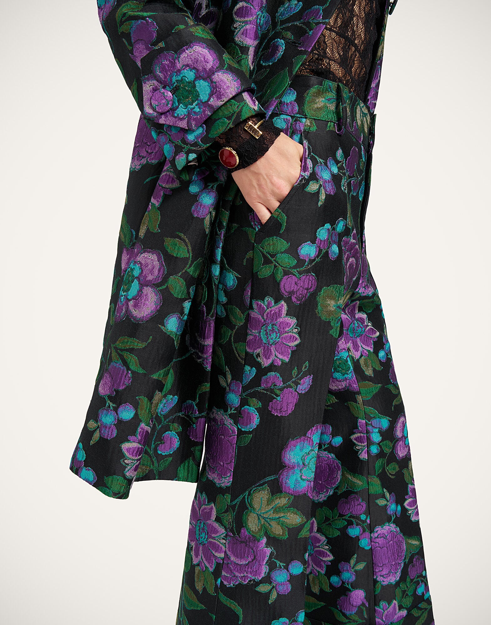 La DoubleJ Precious Coat Botanical Black JAC0122JCQ144BOT01BL01