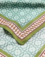 La DoubleJ Foulard 90 La DoubleJ Foulard 90 Zooflora Parrotstem Placée Light Blue SCA0067SIL006PAS04BU01