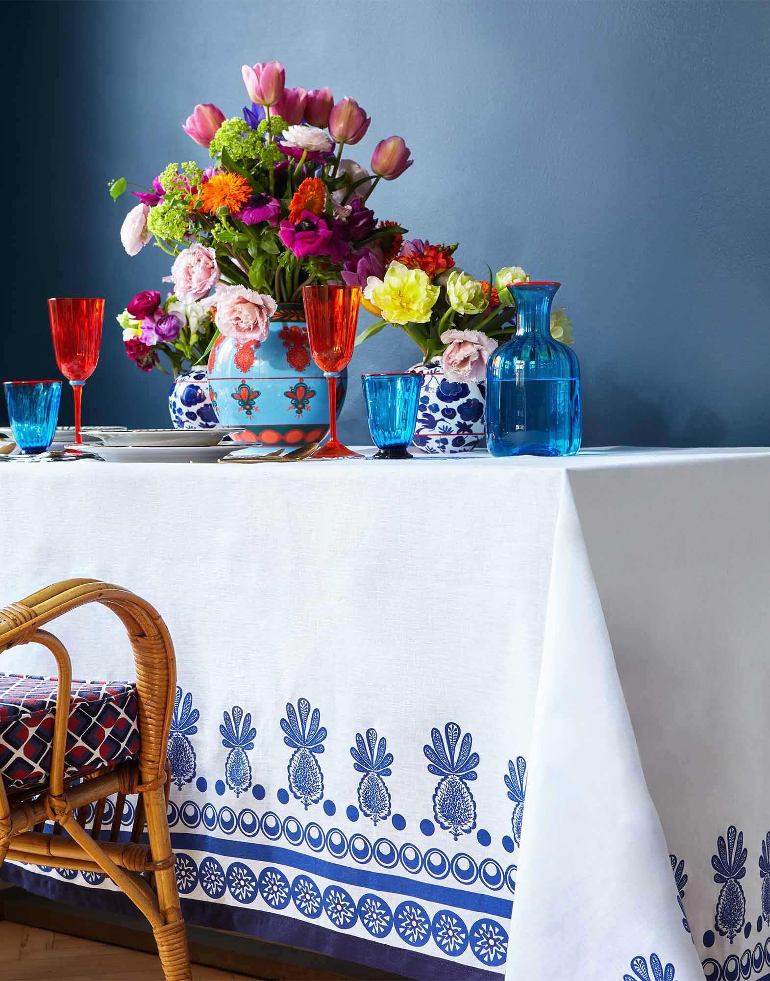La DoubleJ Large Tablecloth Big Pineapple Blu (Plac&eacute;e) TBC0003LIN001PNP0016