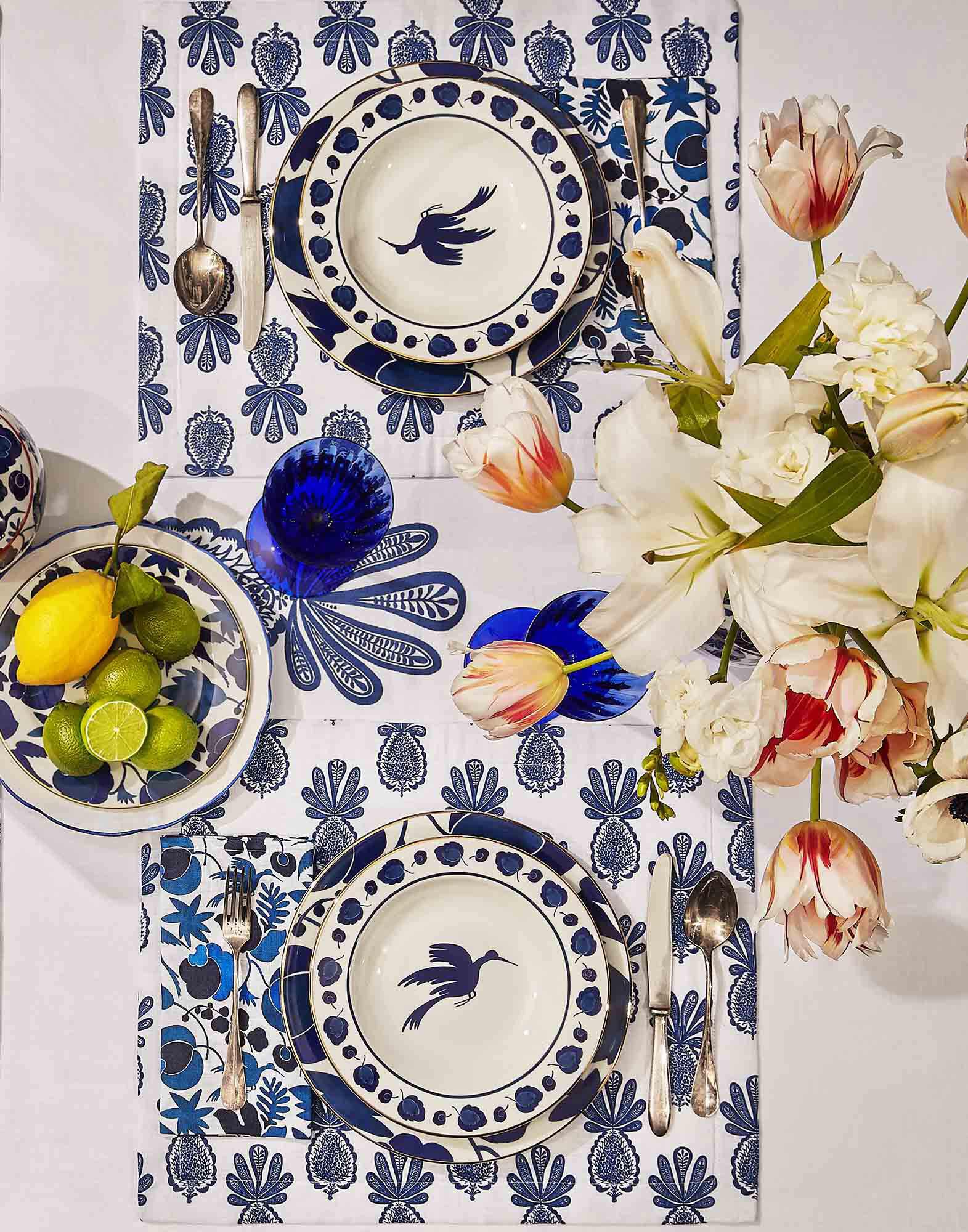 La DoubleJ Placemat Set Of 2 Pineapple Blu TBM0001LIN001PNP0017