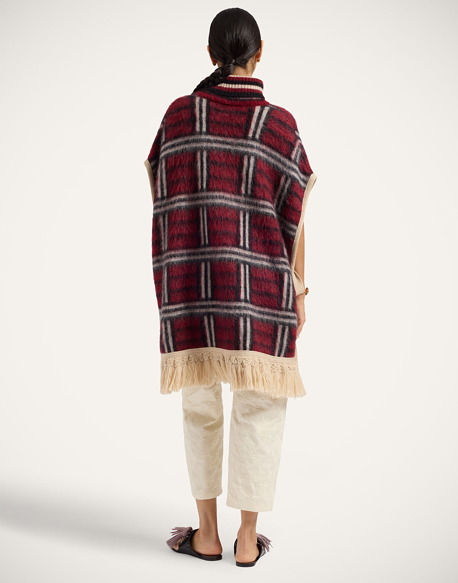 La DoubleJ Check Poncho Kells Check Burgundy, Black, and Ecru SCA0112KNI220VA518RE07