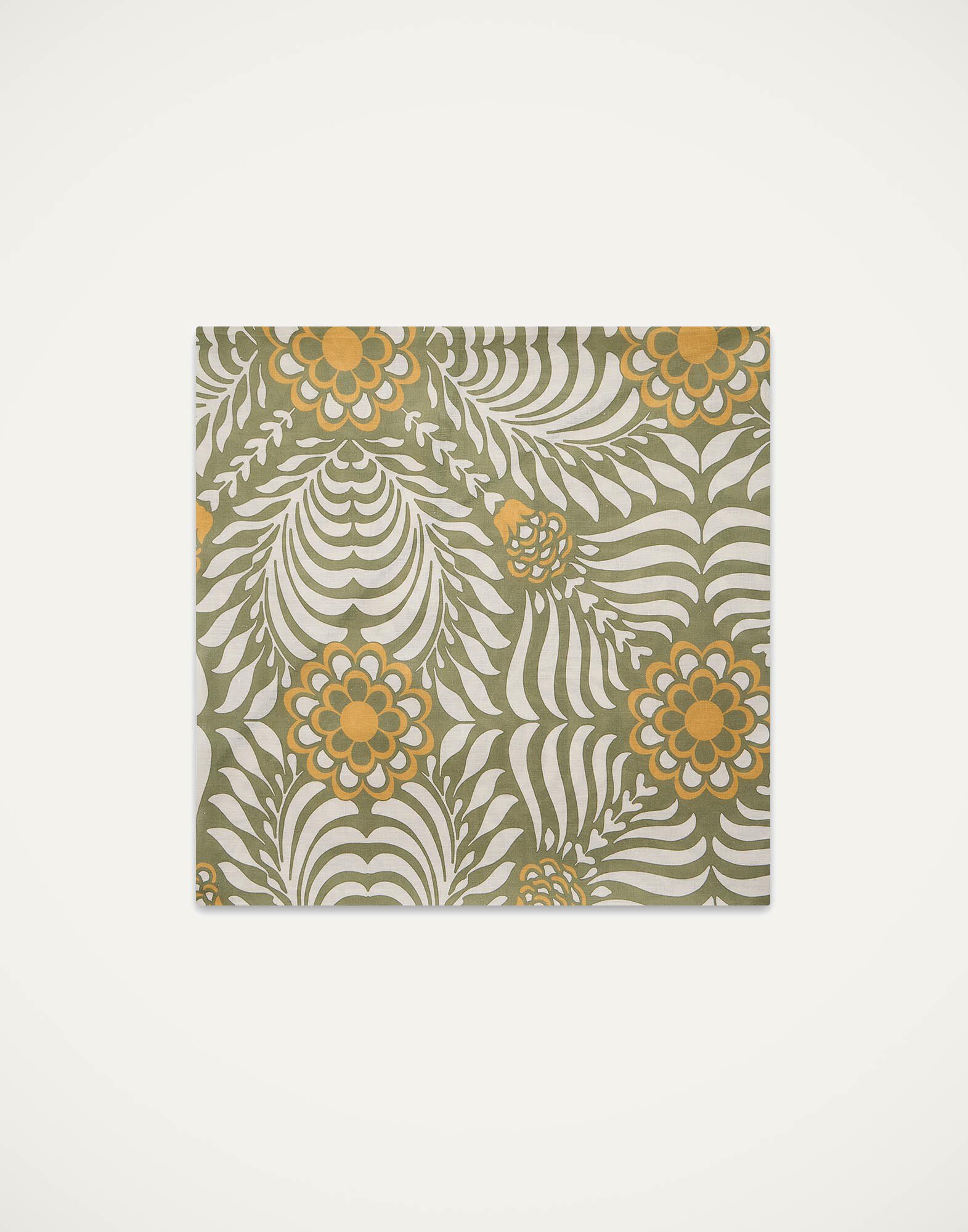 La DoubleJ Round Tablecloth Tudor Light Green TBC0012LIN001TDR06GR01