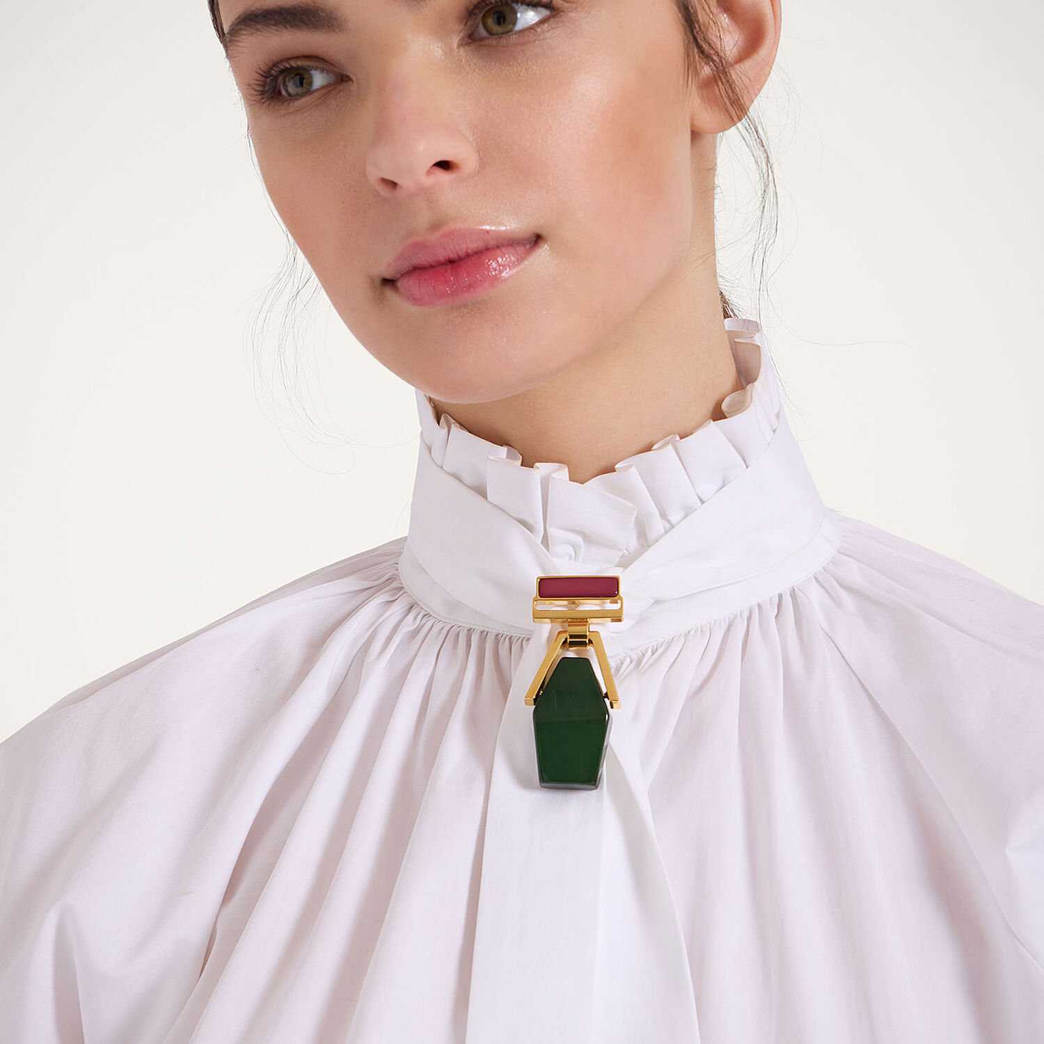 La Doublej Portal Brooch In Solid Dark Green