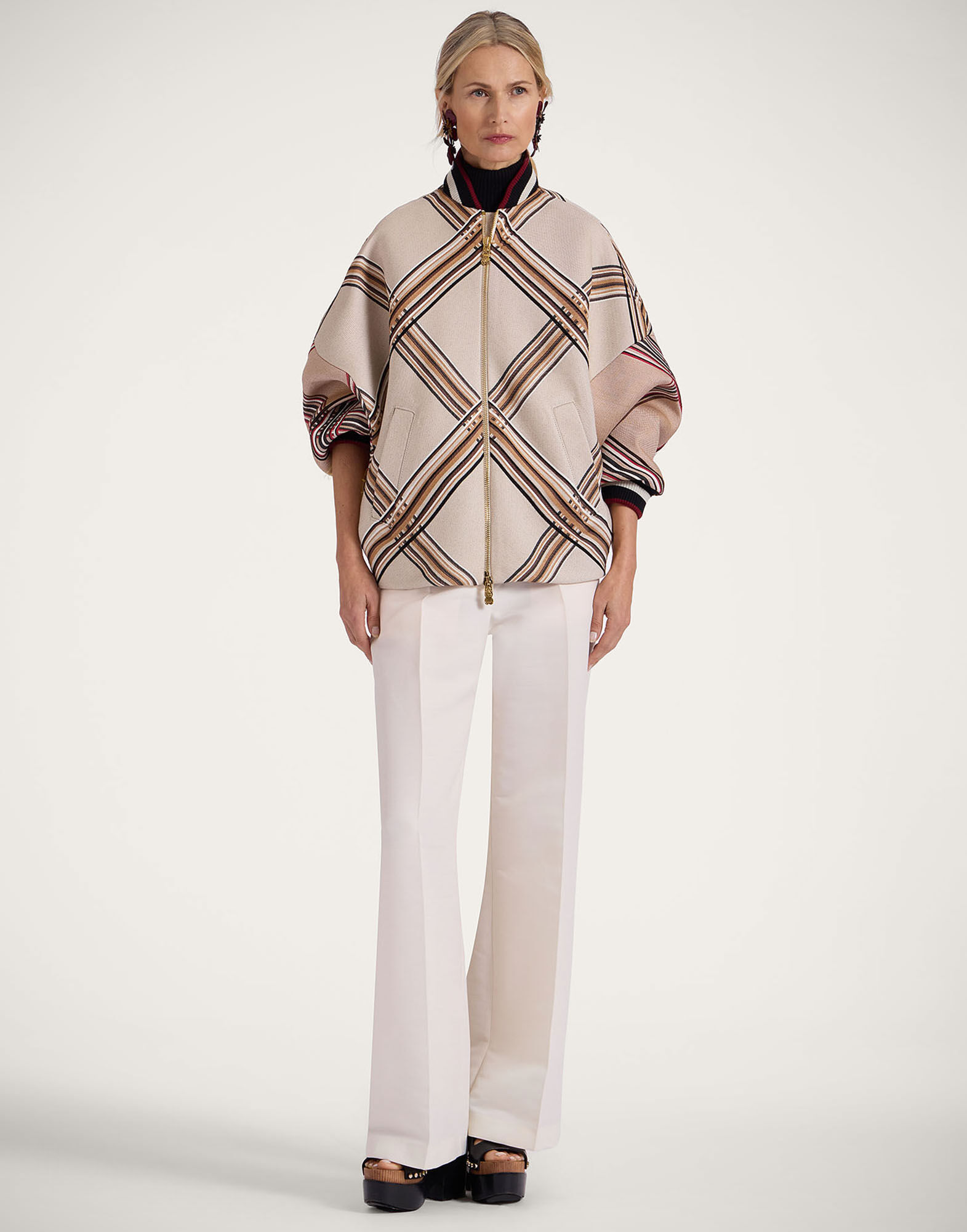 Brooklyn Bomber in Lady Check Light Beige for Women | La DoubleJ