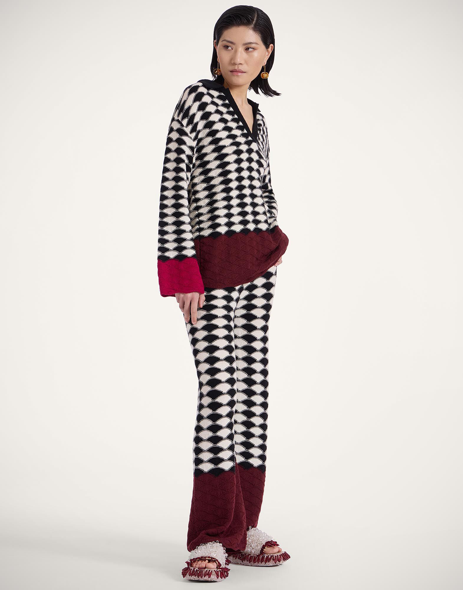 La DoubleJ Lounge Jumper Multicolor Black & White PUL0259KNI155VA351BL03