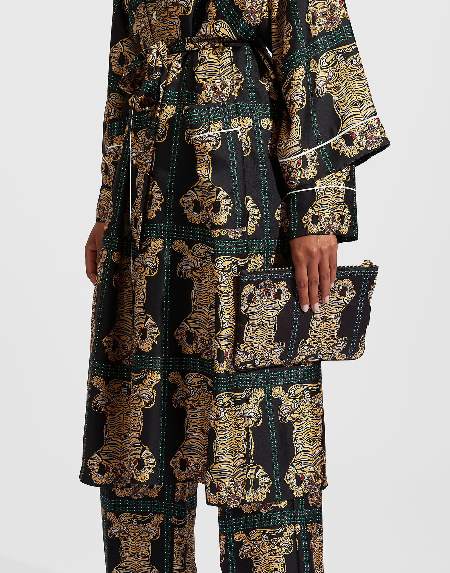 La DoubleJ Pochette Tiger Tiles Black Small BAG0039RAS006TIG0008