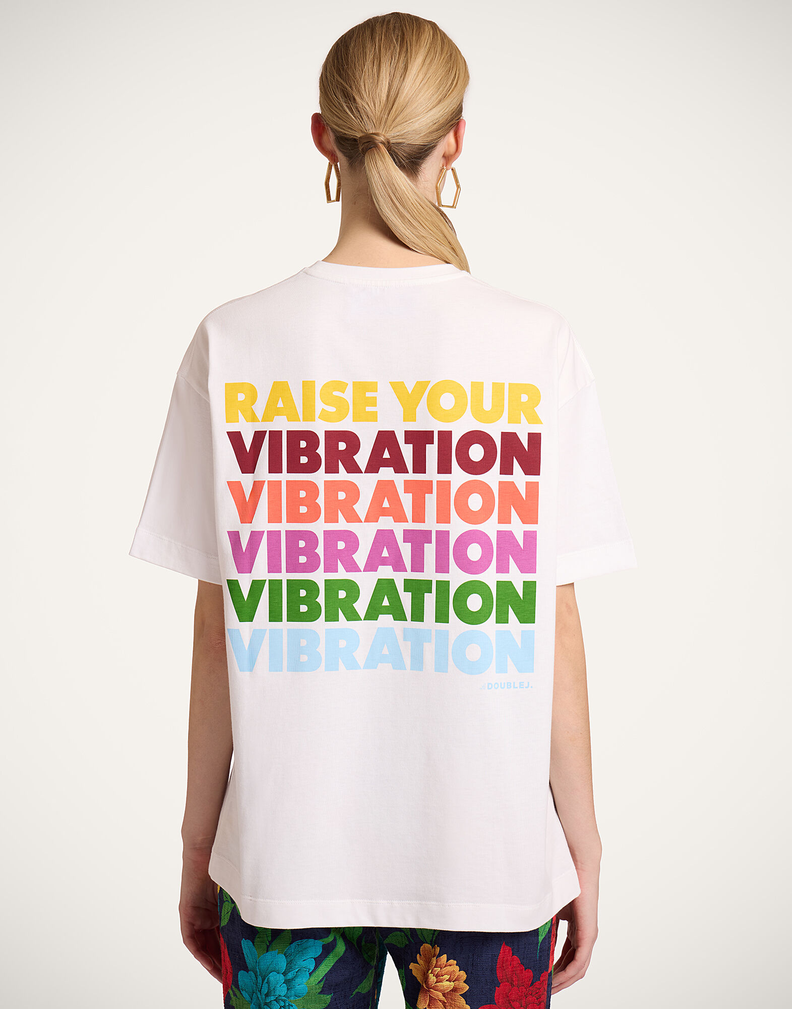 La DoubleJ Raise Your Vibration T-Shirt Solid Print TSH0020JER032SOP04WH05