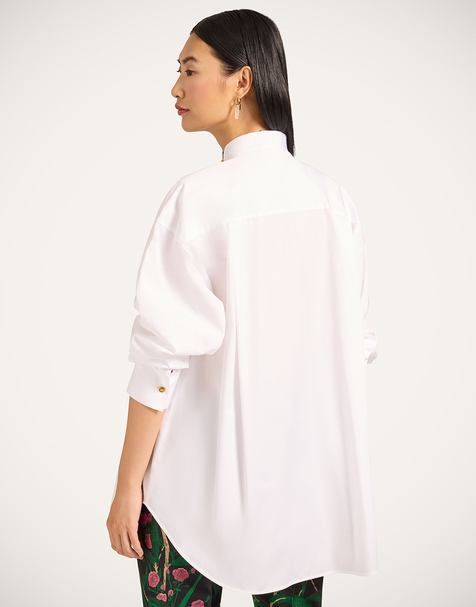 La DoubleJ Oversize Peggy Shirt Solid White SHI0150COT064SOLIDWH01