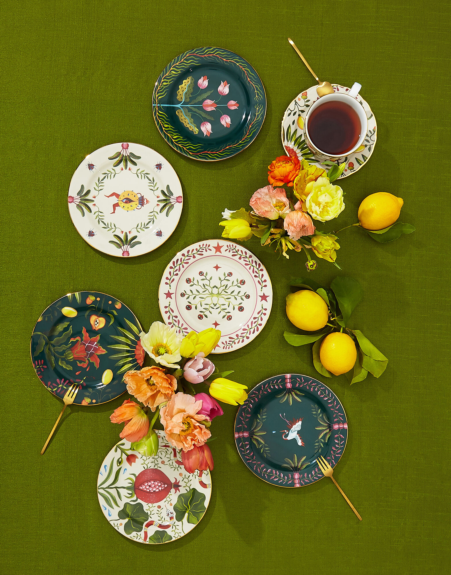 6 dessert store plates