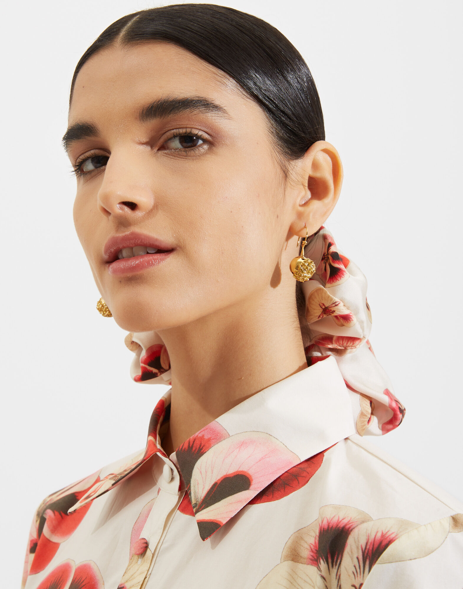 La DoubleJ New Moon Small Earrings Multicolor Ocra EAR0015BRA001MUL0024