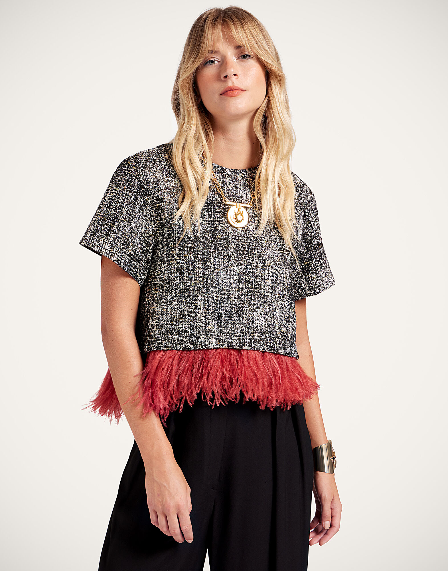 La DoubleJ La Scala Tee Solid Black & White TSH0040WOL031SOLIDBL03