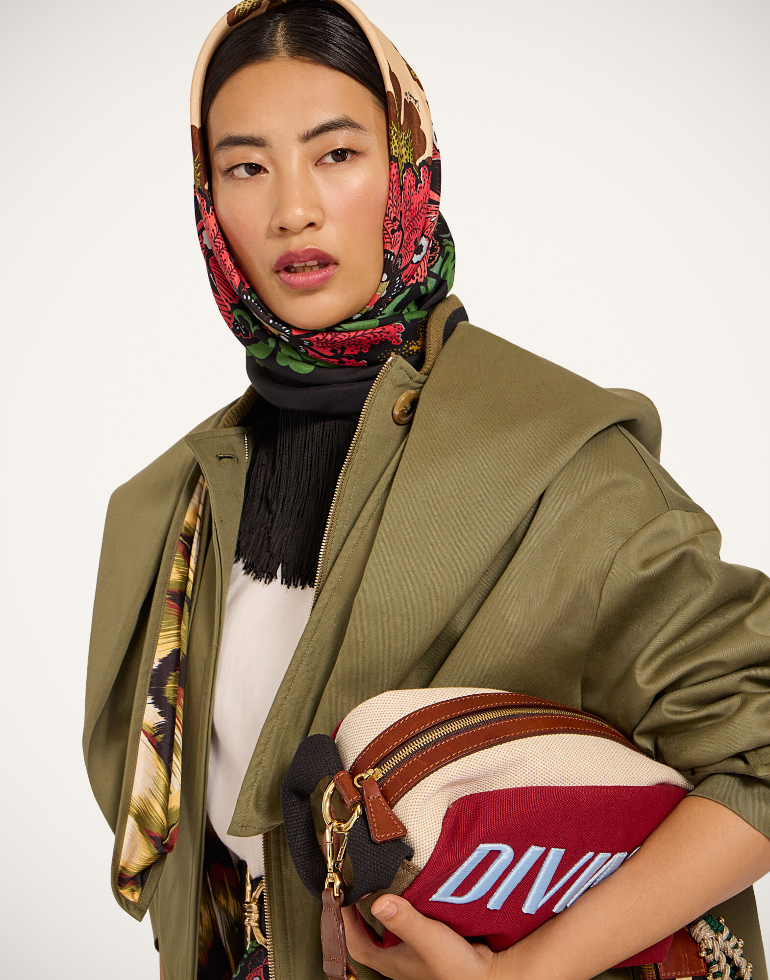 Reversible Fringe Carré Scarf in Bounty Placée Orange for