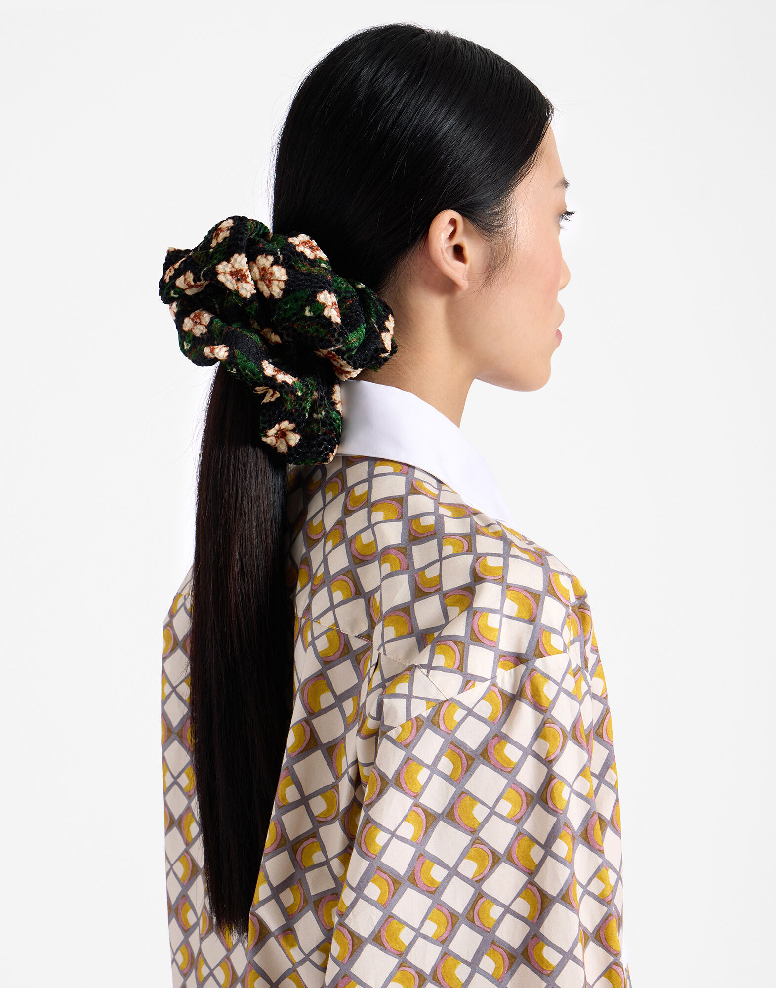 La DoubleJ Giga Scrunchie Mayfair Black SCR0003DEV001MAY01BL01