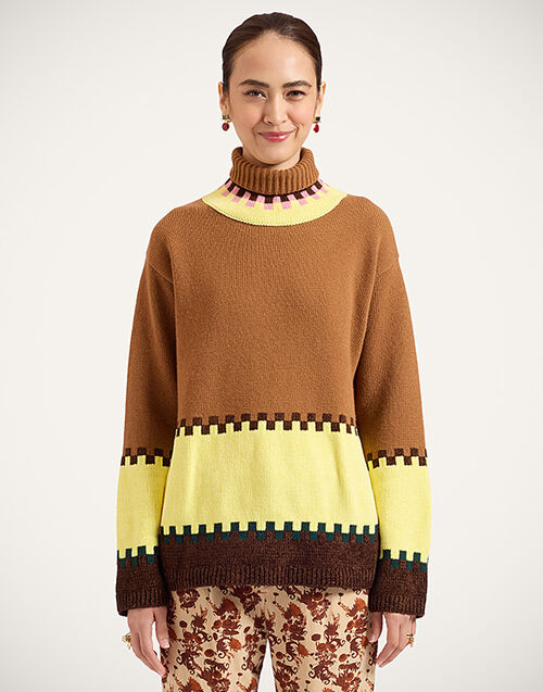 La DoubleJ Fireside Turtleneck Color Block Camel and Light Yellow PUL0384KNI037VA515BR04