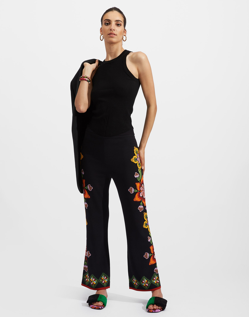 La DoubleJ Stretch Pants La DoubleJ Stretch Pants Folk Flowers Nero Placée TRO0054JER023FFL0004