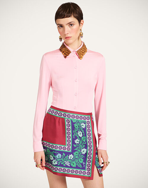 La DoubleJ Fitted Shirt Solid Pink SHI0157JER074SOLIDPI01