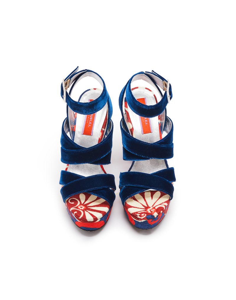 La DoubleJ Medal Wedge La DoubleJ Medal Wedge Moonflower Navy SHO0079COT005MOO01BU06