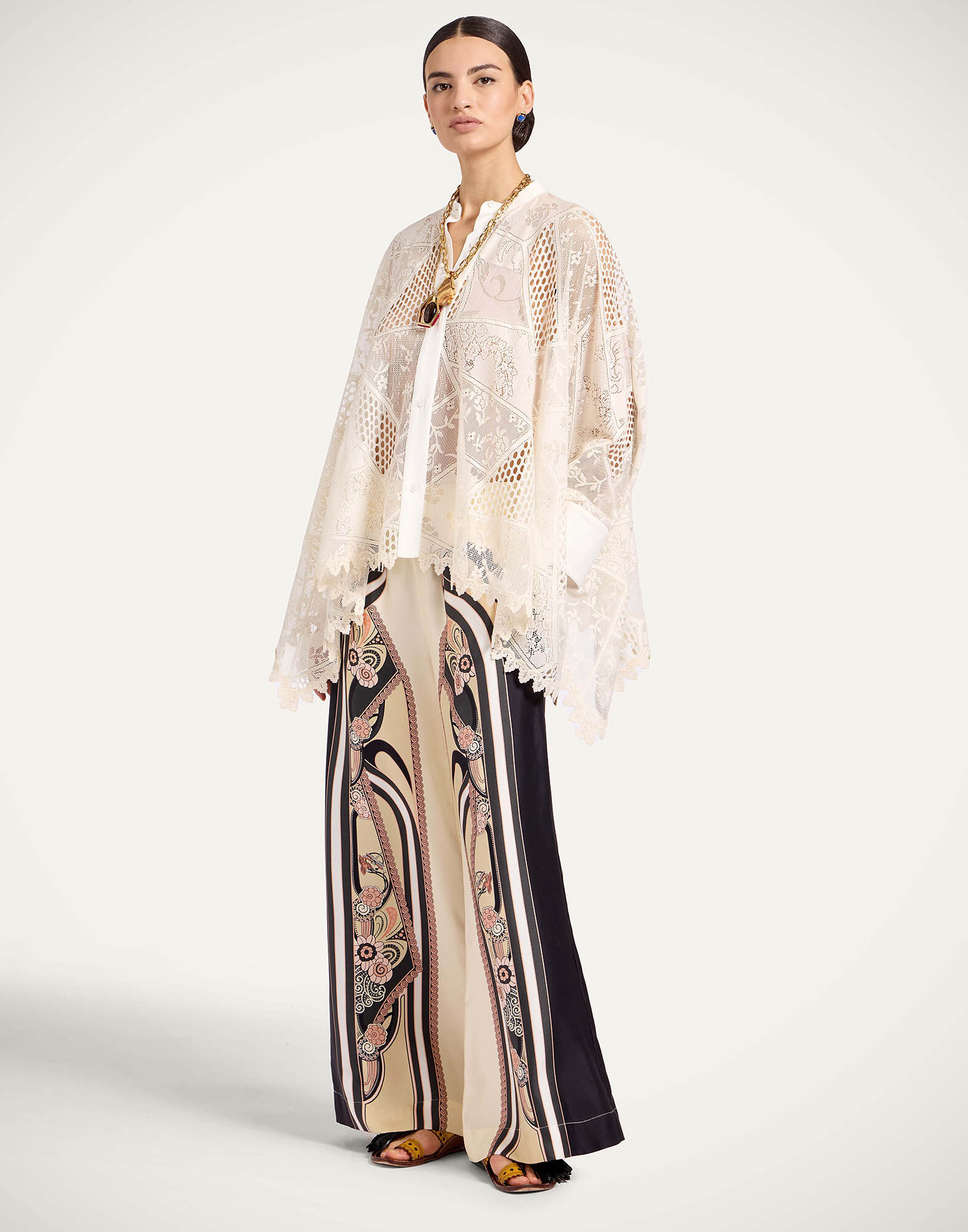 La DoubleJ Lacey Foulard Shirt Solid Ecru SHI0167LAC008SOLIDBR05