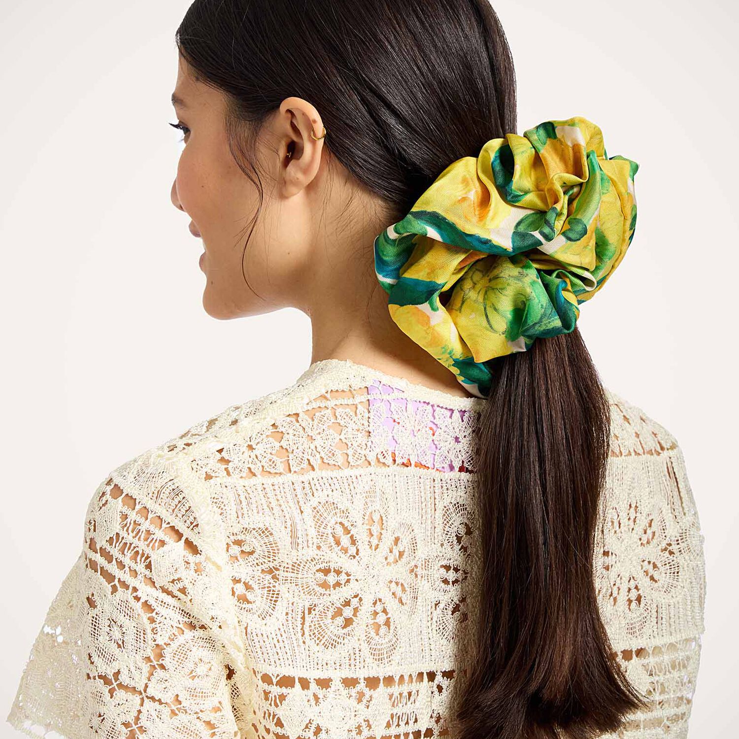 La Doublej Giga Scrunchie In Yellow