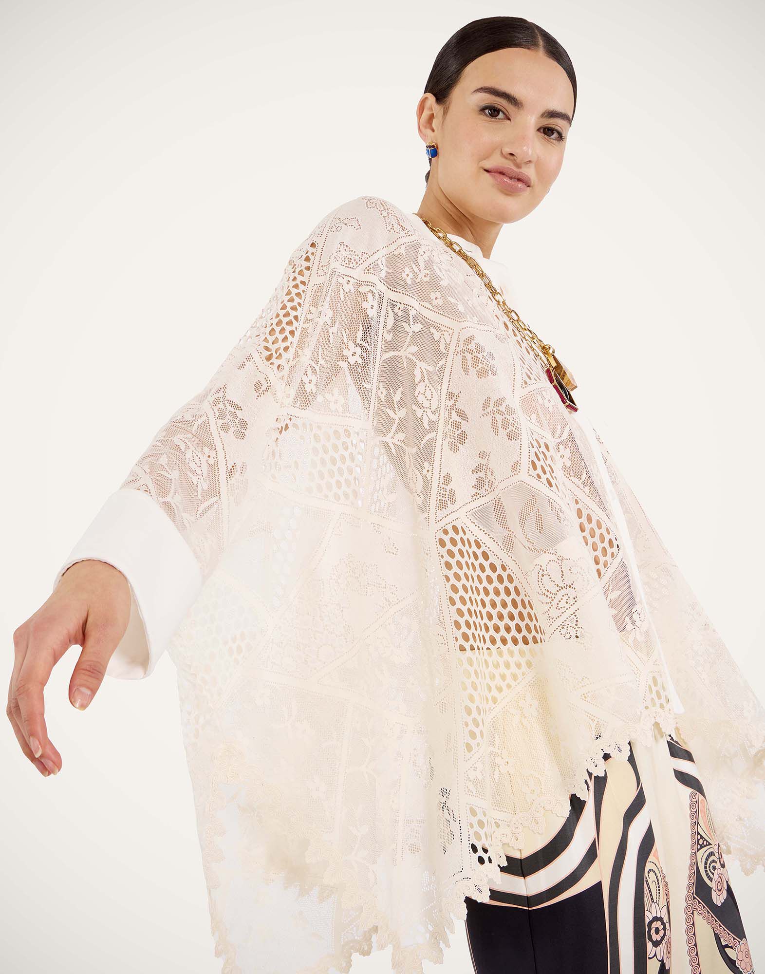 La DoubleJ Lacey Foulard Shirt Solid Ecru SHI0167LAC008SOLIDBR05