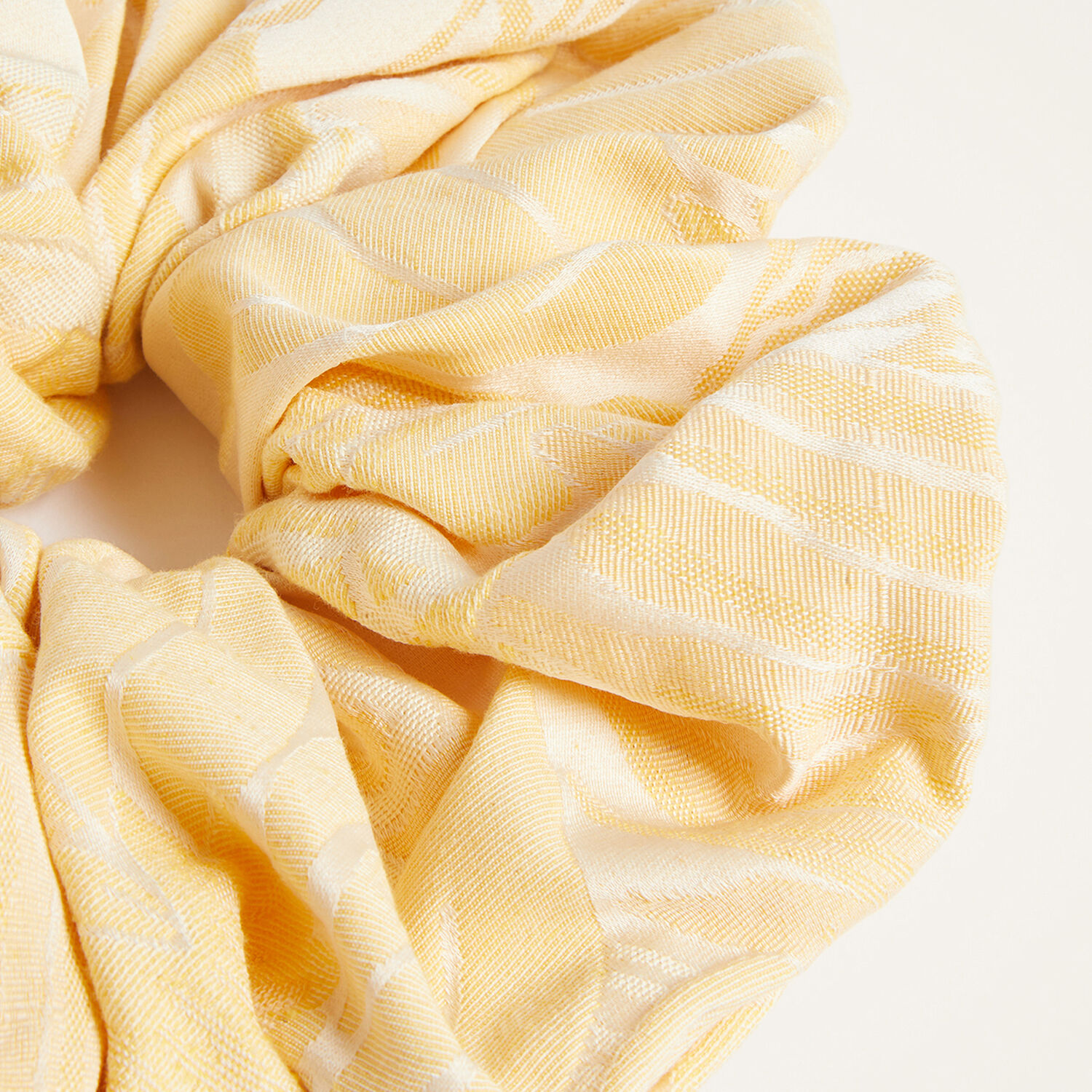 La Doublej Giga Scrunchie In Iris Yellow