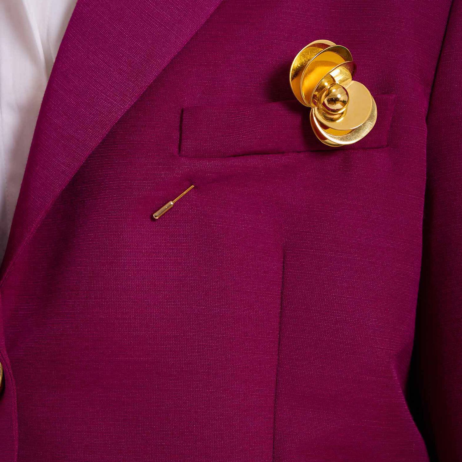 La Doublej Aura Pin In Solid Gold