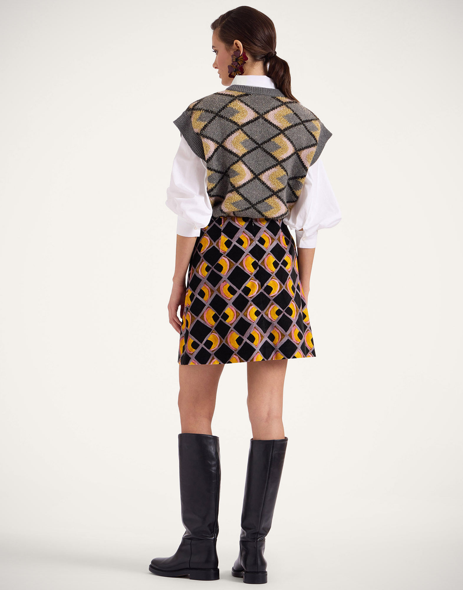 La DoubleJ Short Skirt Half-Light Black SKI0027VEL001HAL02BL01