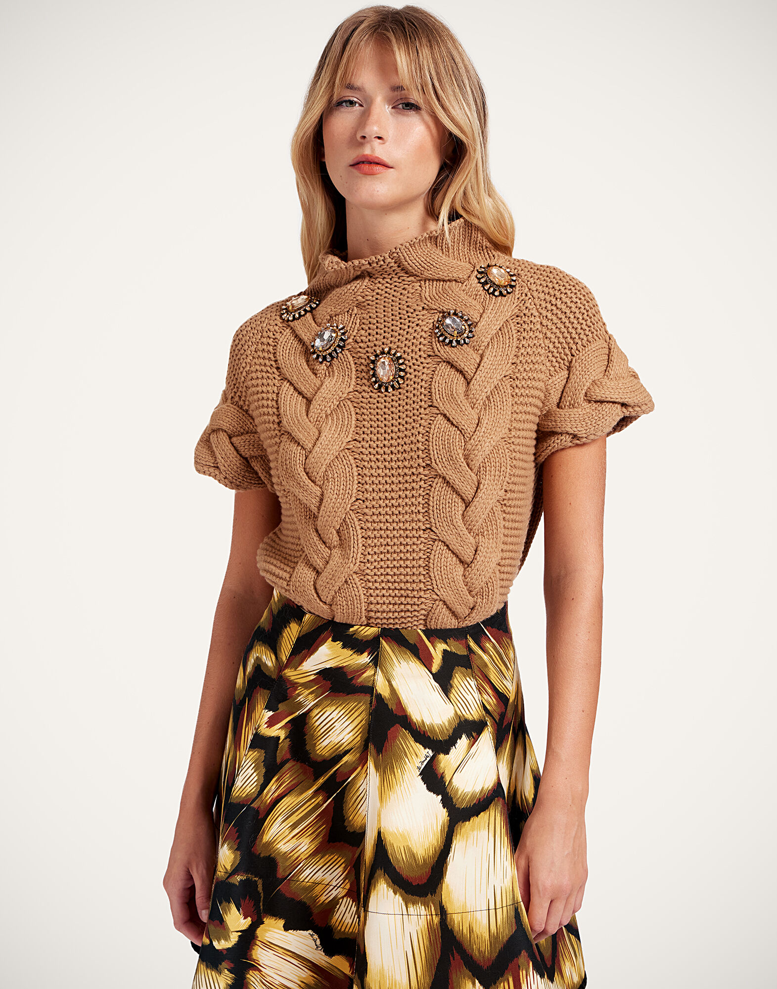 La DoubleJ Portrait Top Solid Brown PUL0204KNI120VA271BR02