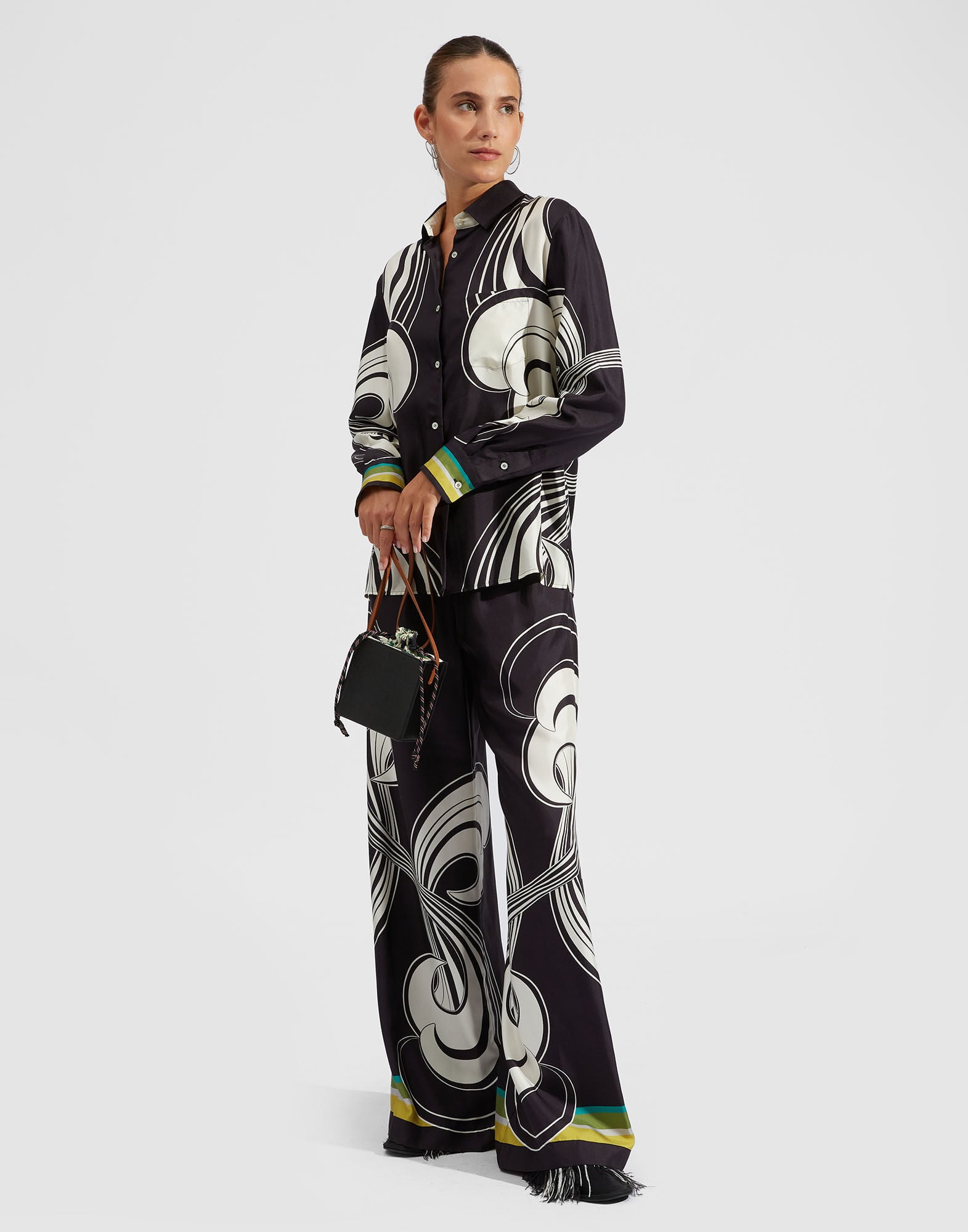 Boy Shirt La DoubleJ: Rainbow Swirl B&W Placée SHI0040SIL006