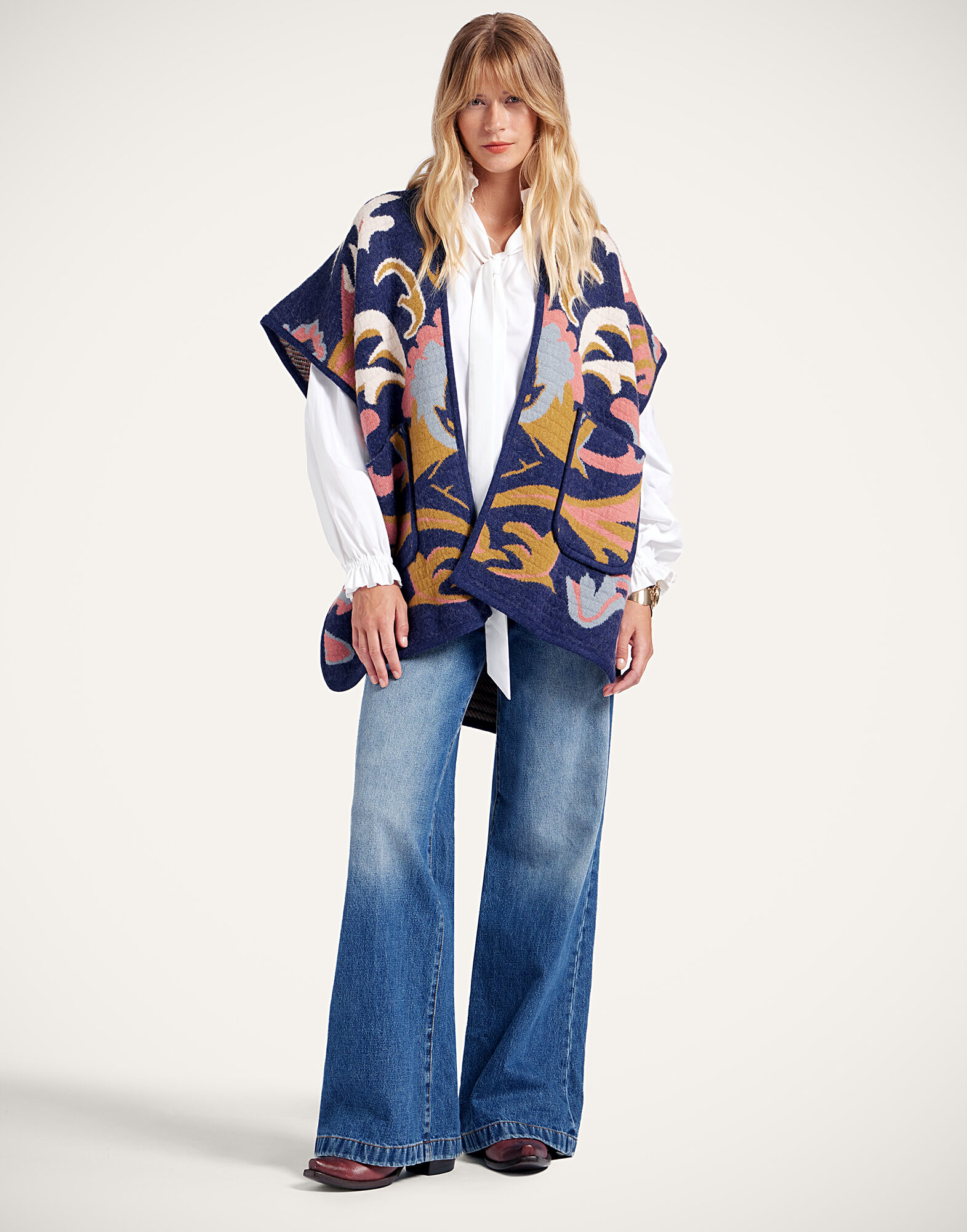 In My Power Knit Scarf Cape La DoubleJ: Multicolor Navy & Cream In My Power Knit Scarf Cape La DoubleJ: Multicolor Navy & Cream SCA0083KNI177