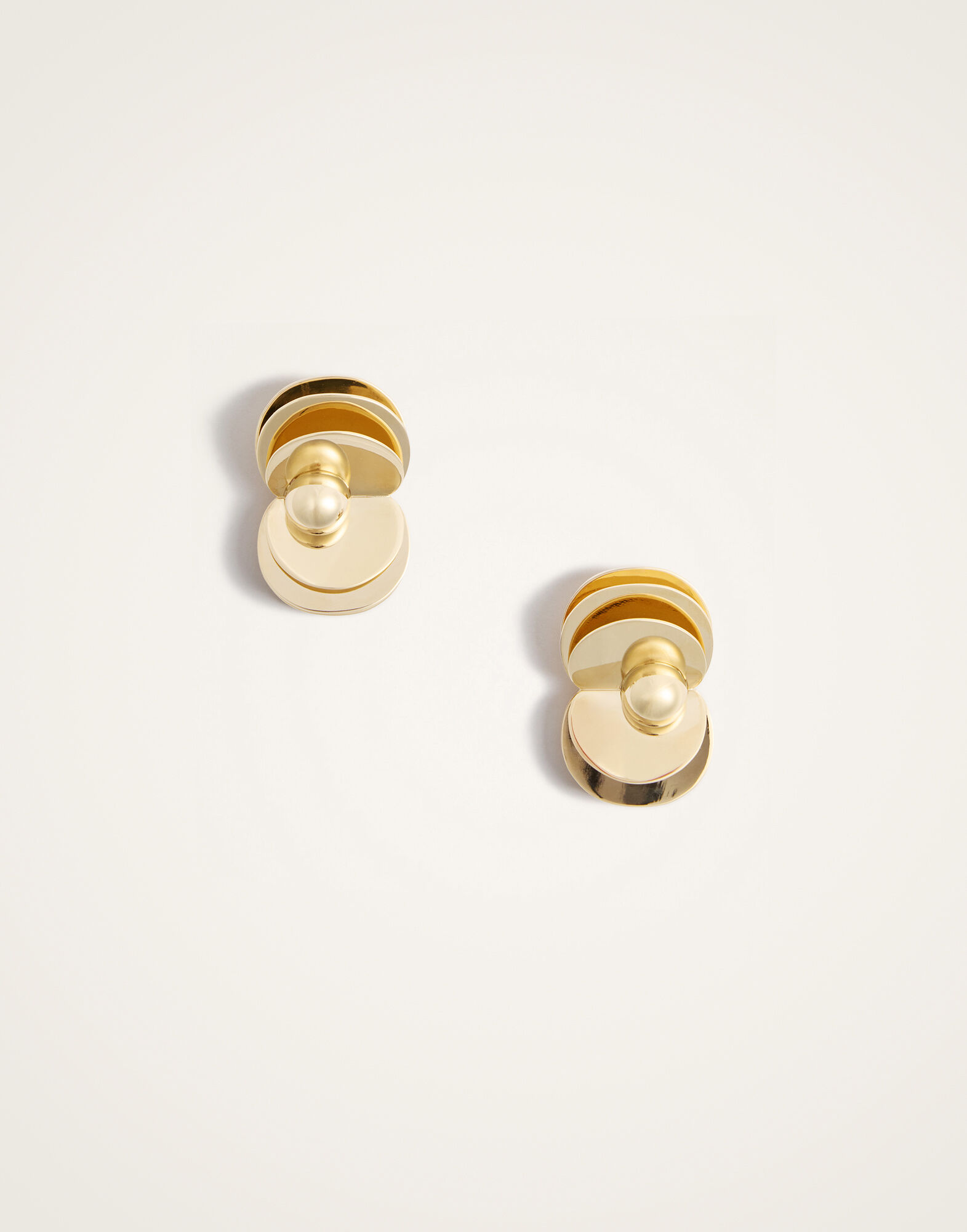 Aura Studs La DoubleJ: 24K Gold Plate Aura Studs La DoubleJ: 24K Gold Plate EAR0062BRA003
