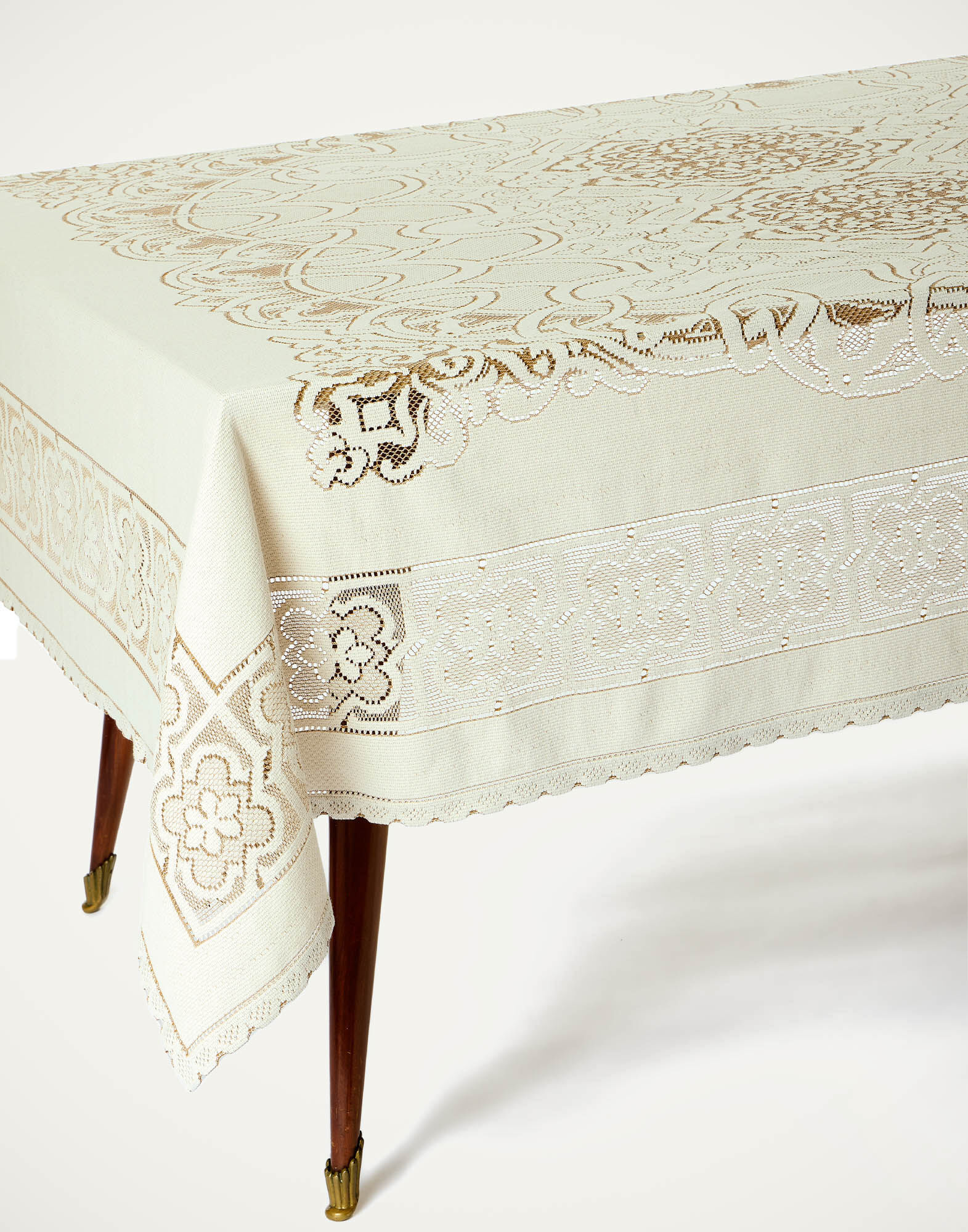 Lacey Medium Tablecloth La DoubleJ: Solid White Smoke Lacey Medium Tablecloth La DoubleJ: Solid White Smoke TBC0014EMB065