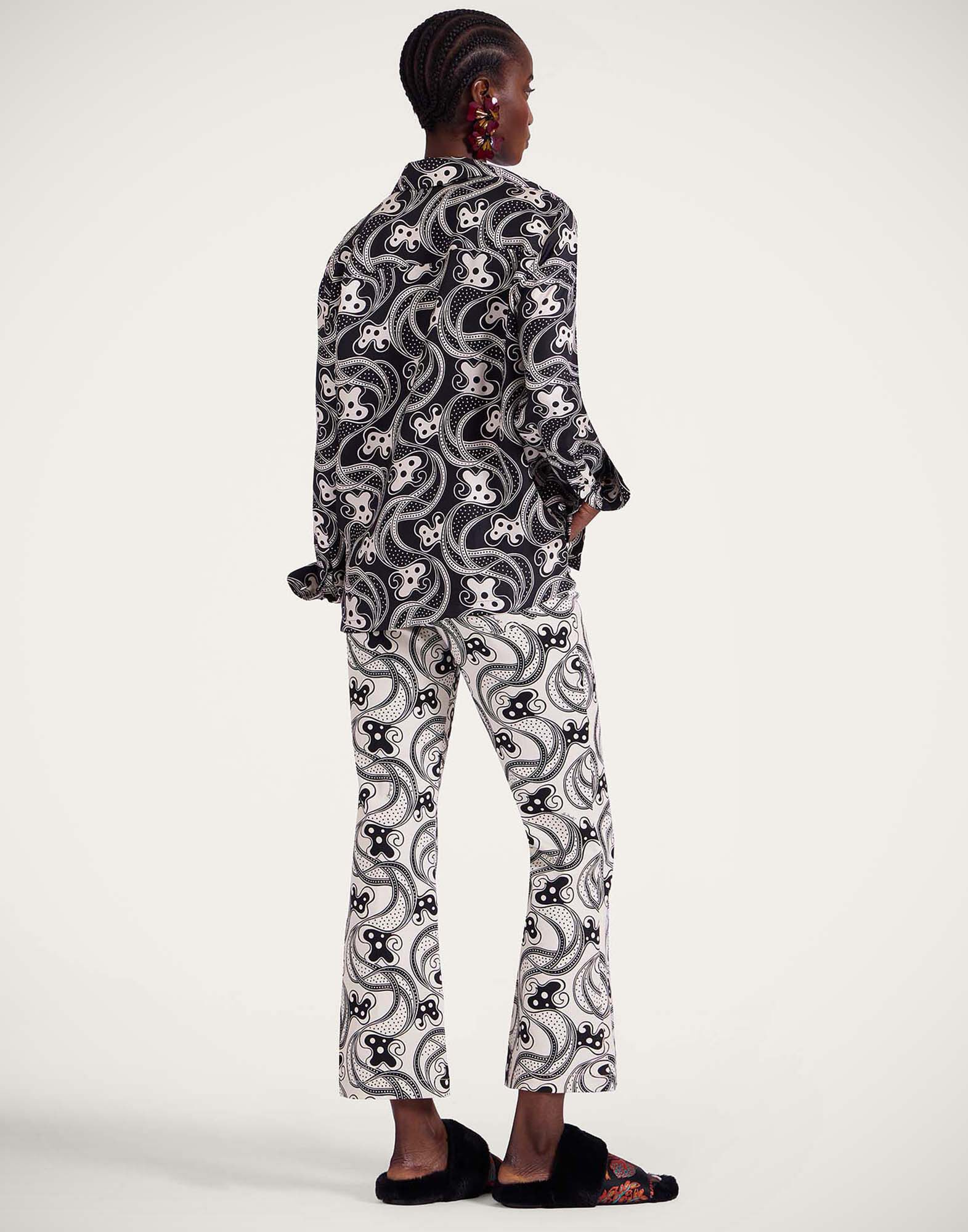 The Cropped Flare Jean La DoubleJ: Aperol Black & White The Cropped Flare Jean La DoubleJ: Aperol Black & White TRO0158COT063